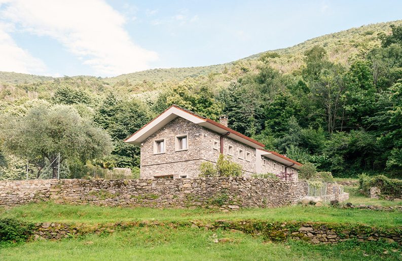 Casa Le Stalle by Pedro&Juana