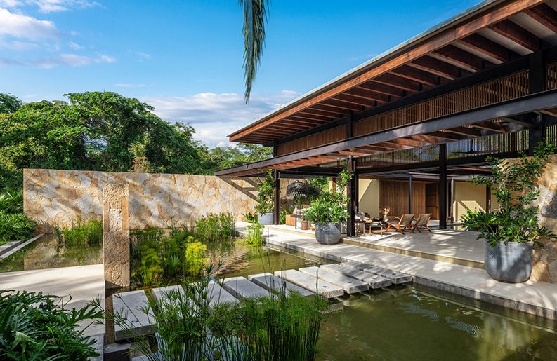 Casa Leon Anapoima by Alberto Burckhardt