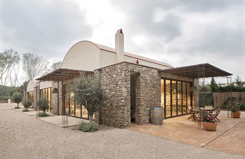 Casa Les Barraques by Arc Studi Arquitectura