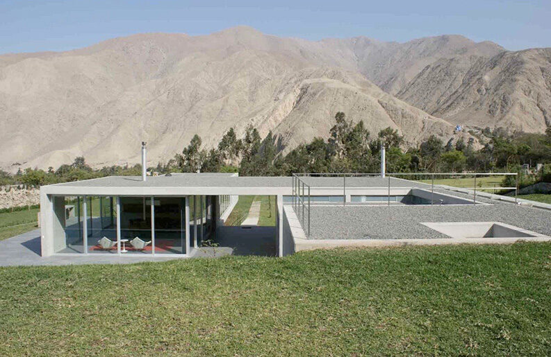 Casa Los Andes by Juan Carlos Doblado