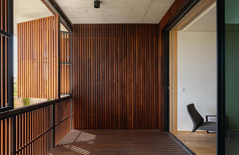 Casa M by Silverline