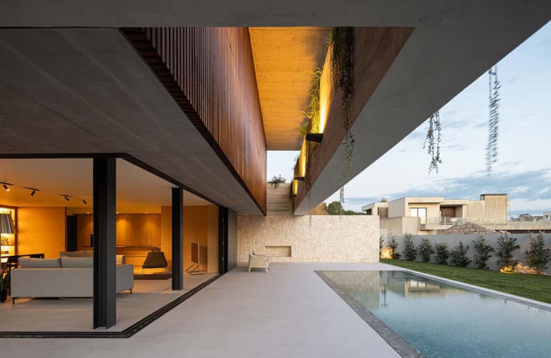 Casa M by Silverline