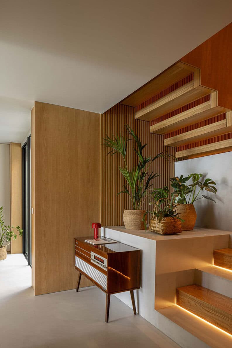 Casa M by Silverline