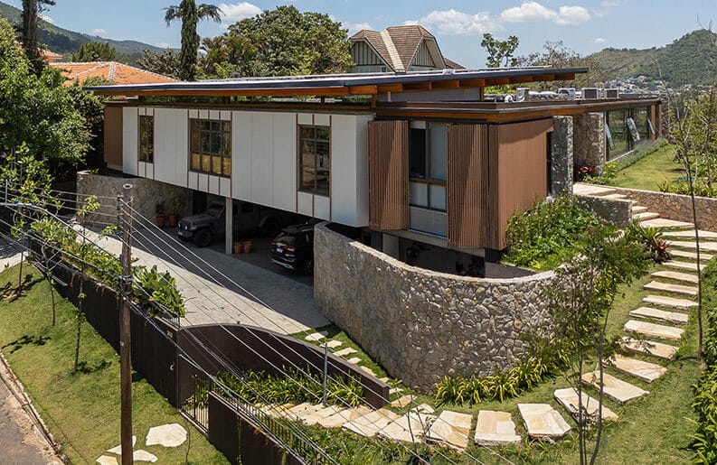 Casa MA en Atibaia by Estúdio Rossi Arquitetos