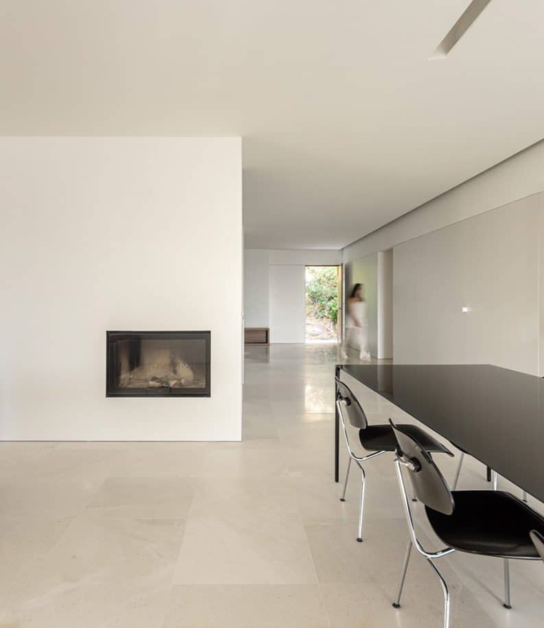 Casa Mas Cadalt by Fran Silvestre Arquitectos