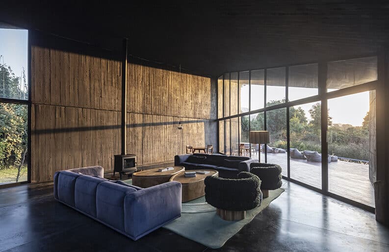 Casa Mavra by TAC Taller Alberto Calleja