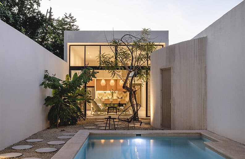 Casa Mikelin by Taller Estilo Arquitectura