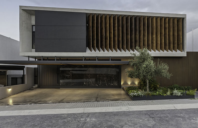 Casa Miura by Taller Mexicano de Arquitectura (TAMEXARQ)