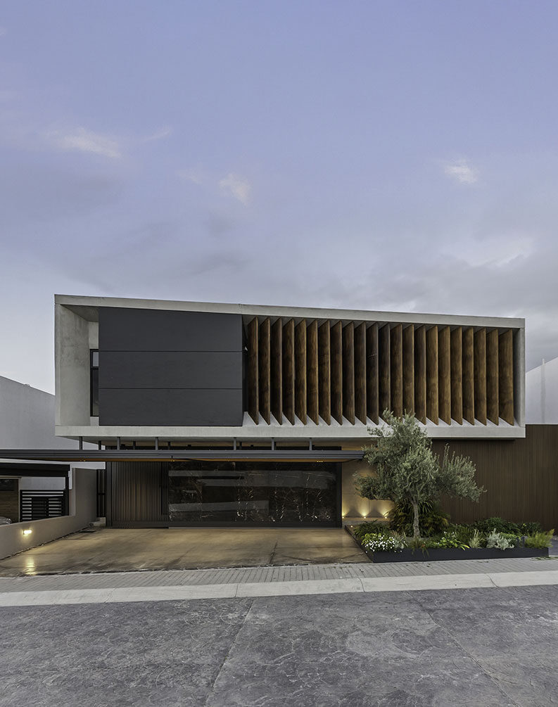 Casa Miura by Taller Mexicano de Arquitectura (TAMEXARQ)