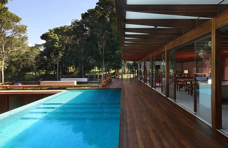 Casa Muxarabi by André Luque Arquitetura