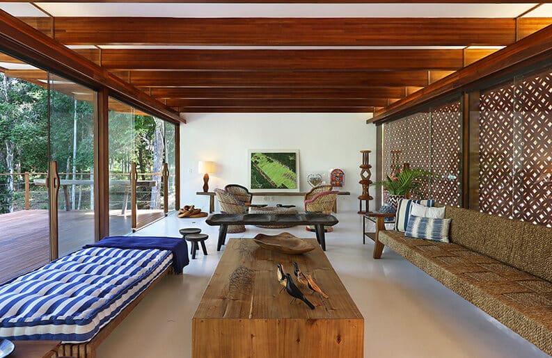 Casa Muxarabi by André Luque Arquitetura