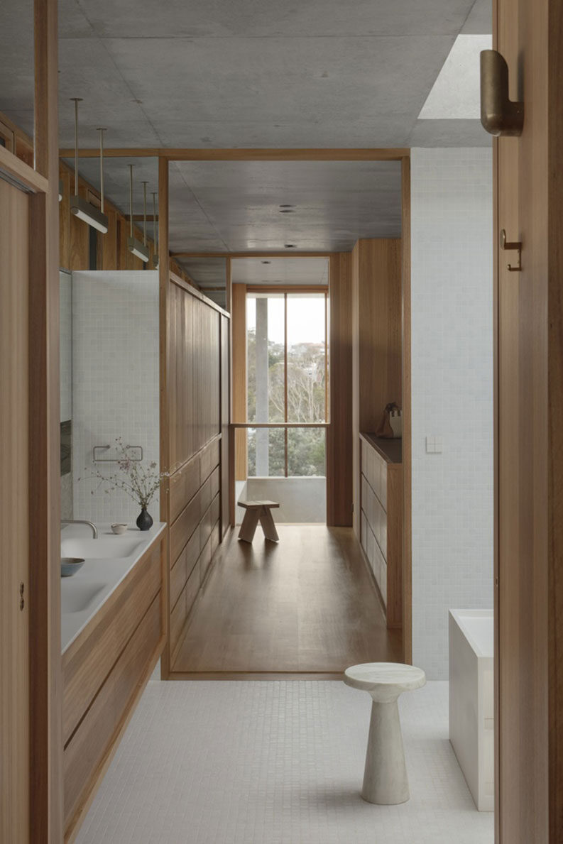 Casa New Castle by Anthony St John Parsons