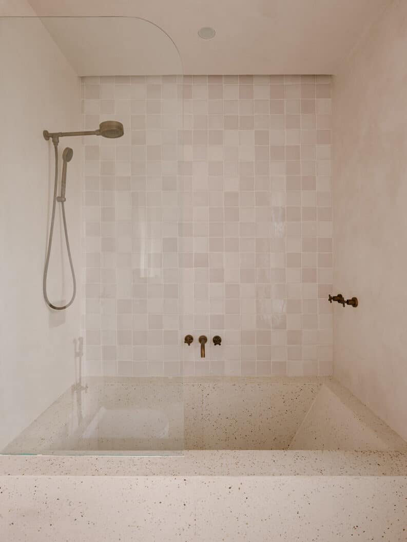 Casa Ortiz by Meireles + Pavan Arquitetura