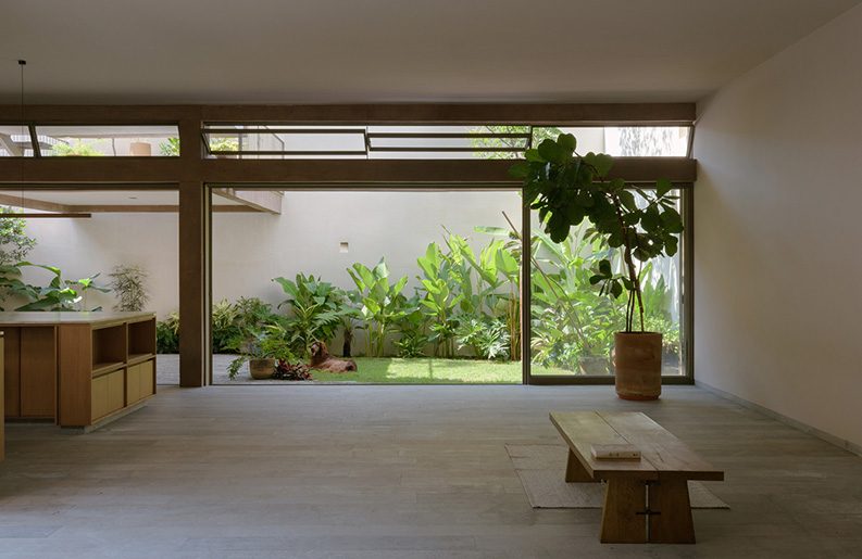 Casa Paseo de la Cantera by Antumbra estudio