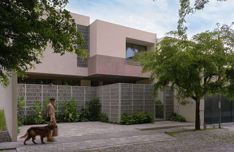 Casa Paseo de la Cantera by Antumbra estudio