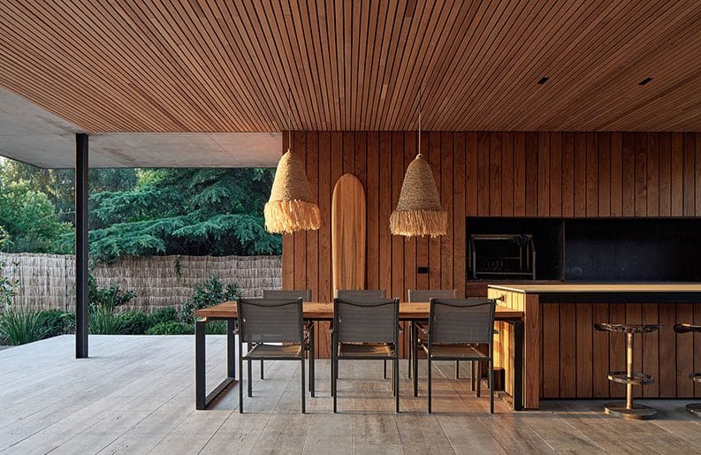 Casa Paso de los Toros by Juan Carlos Sabbagh Arquitectos