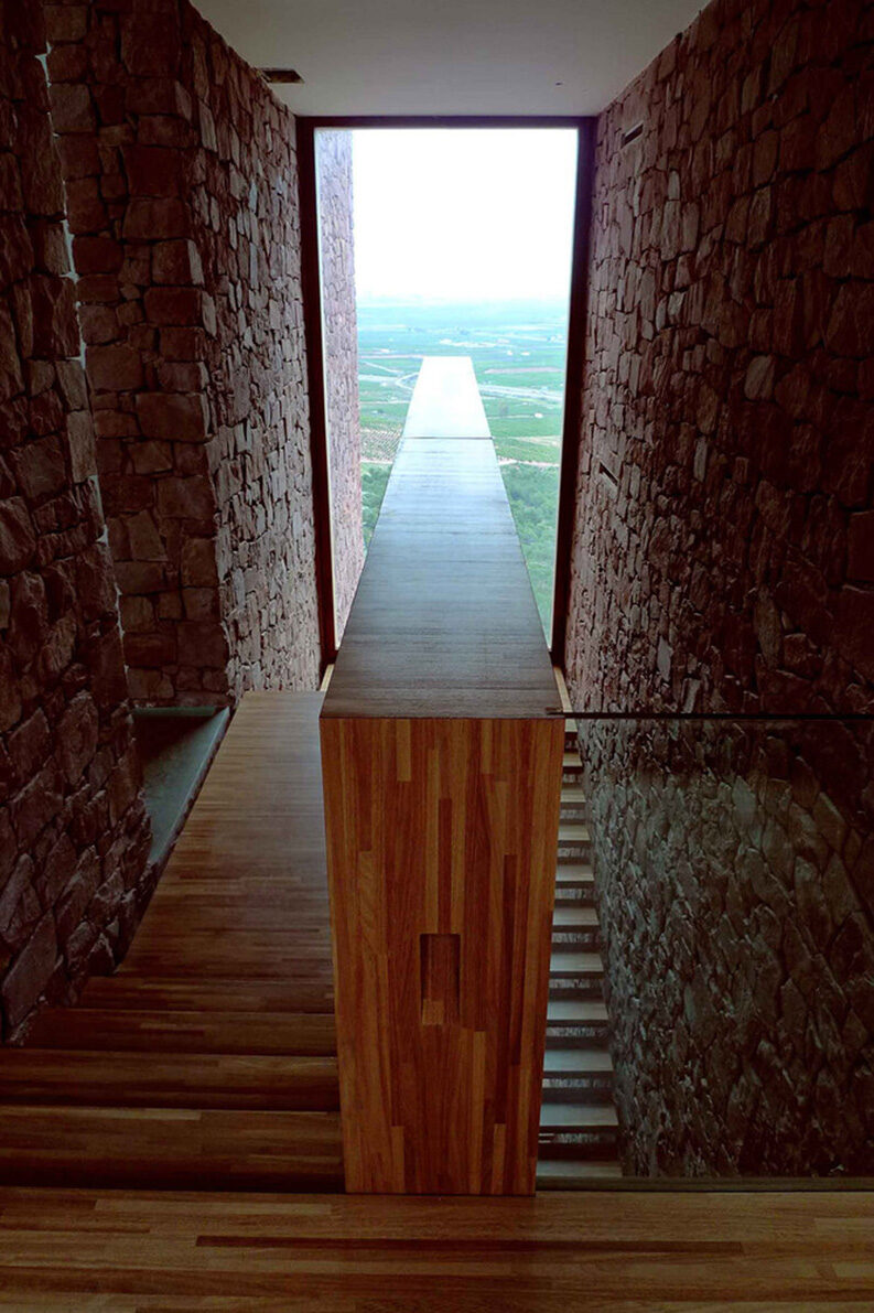 Casa Paz y Comedias by Ramón Esteve Estudio