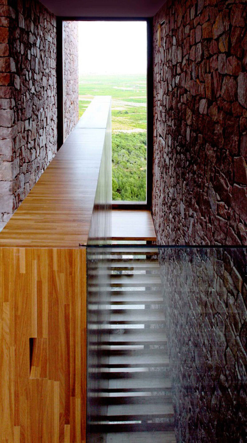 Casa Paz y Comedias by Ramón Esteve Estudio