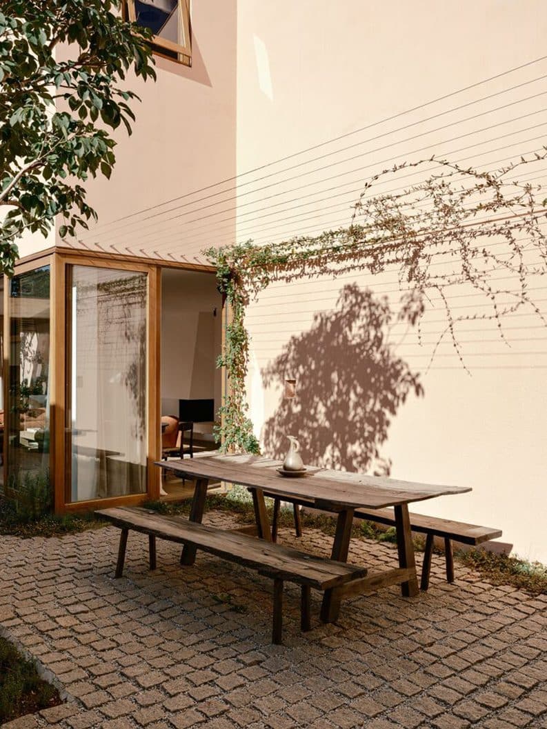 Casa Plaza by Felipe Hess Arquitetos