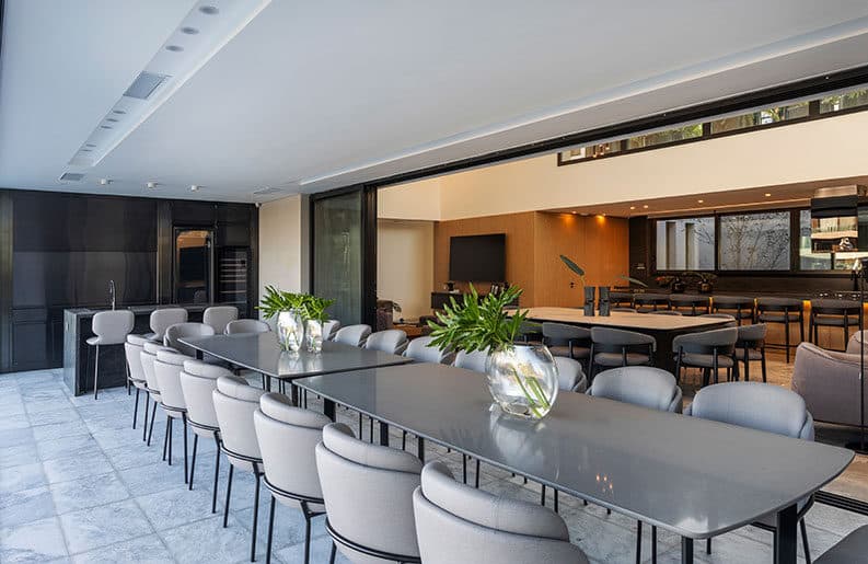 Casa Popcorn by Leone Loray