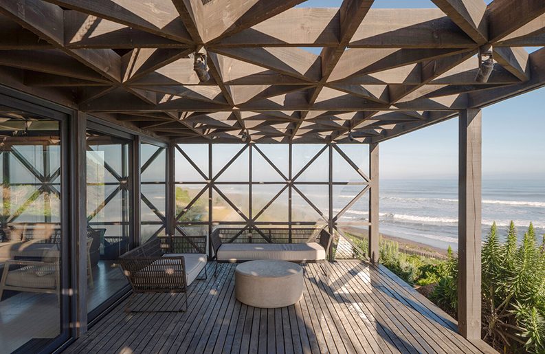 Casa Primeriza by Stanaćev Granados