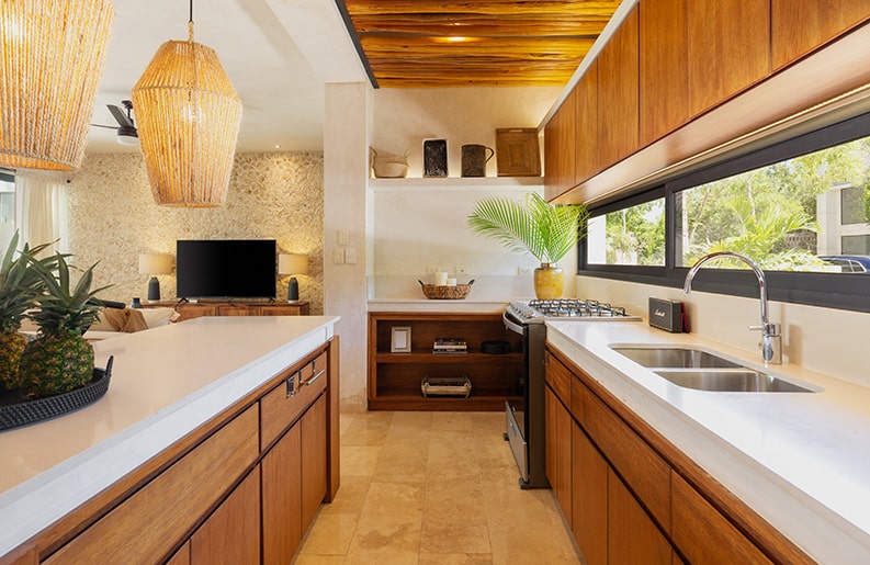 Casa Privada Aldea Zamá, Mariana Arias