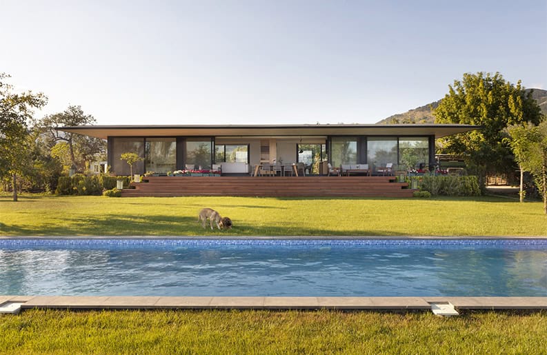 Casa Reed. Una vivienda que absorbe la pureza del ambiente que lo rodea