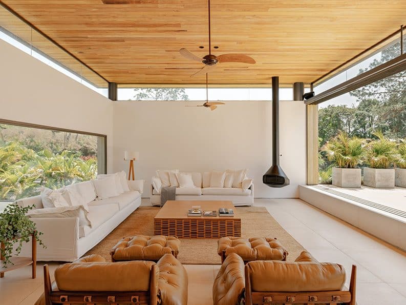 Casa Represa JL by Garbin Arquitetos