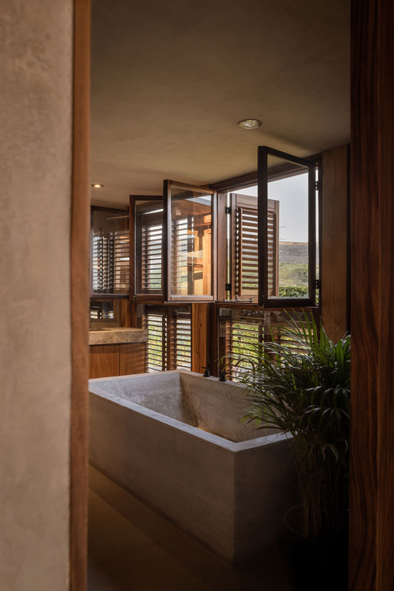 Casa Risco 34 by RUUM ARQUITECTOS