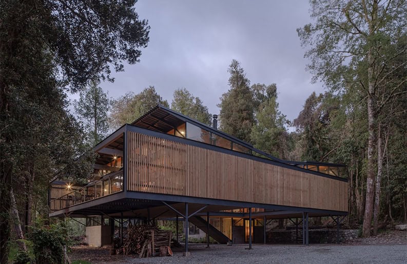Casa Roble Huacho by Hebra Arquitectos