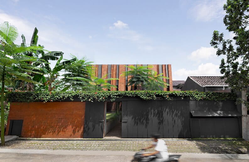 Casa Rumah Guntur, Mario Wibowo, PSA Studio