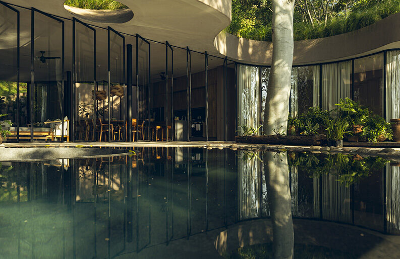 Casa Santa María del Oro by Mauricio Ceballos X Architects