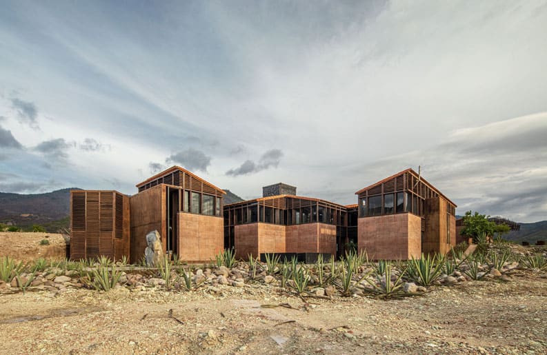 Casa Silencio