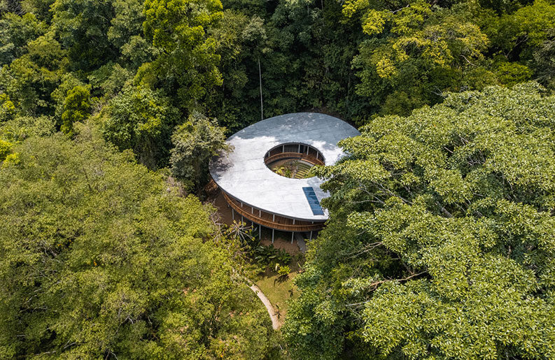 Casa Sinfonía Verde by Studio Saxe