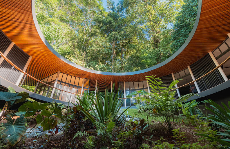 Casa Sinfonía Verde by Studio Saxe