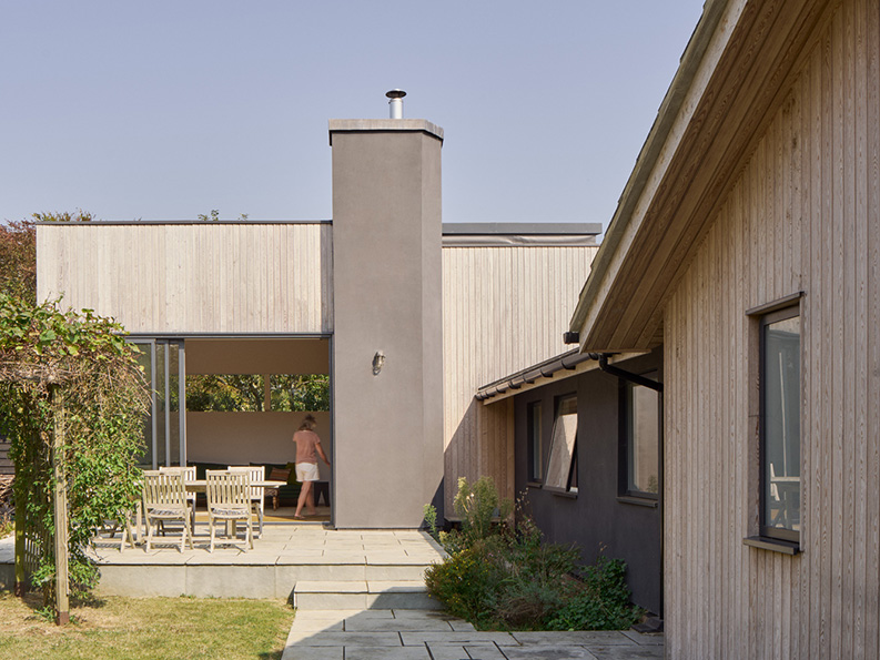 Casa Stones Throw by Mole Architects