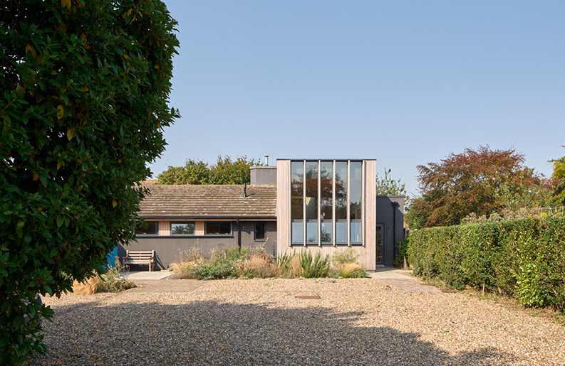 Casa Stones Throw by Mole Architects
