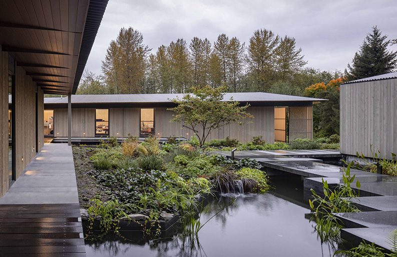 Casa Taller French Creek by Wittman Estes