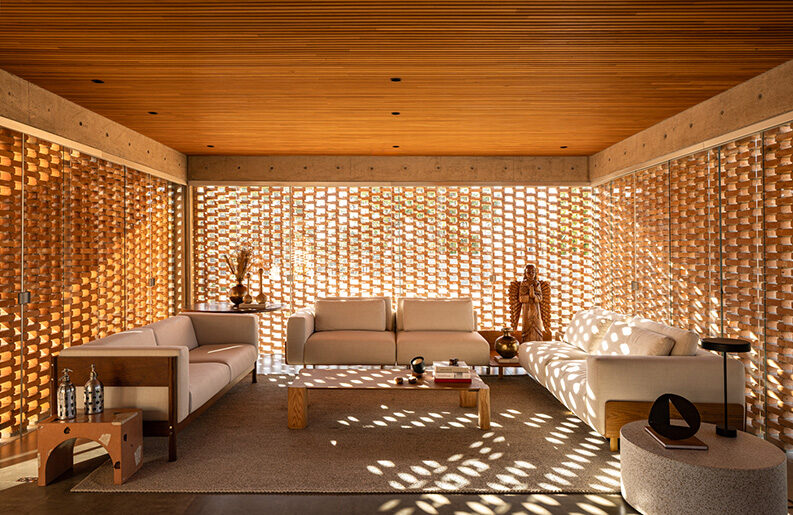 Casa Tupin by BLOCO Arquitetos