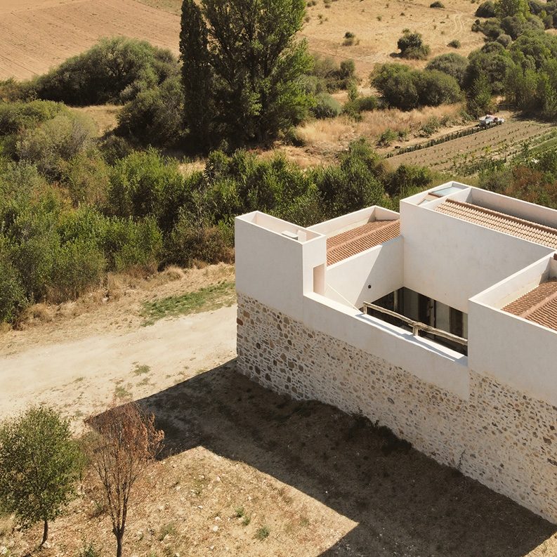 Casa Vacía by estudio veintidós