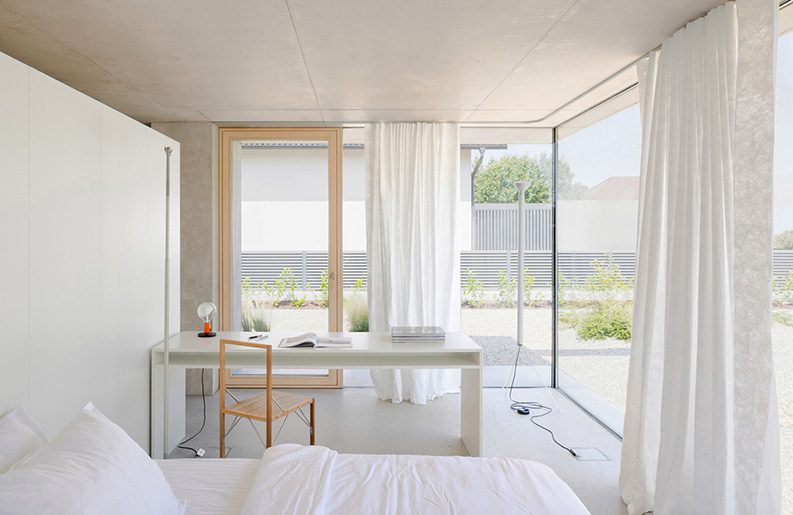 Casa al borde de la llanura by Skupaj Arhitekti