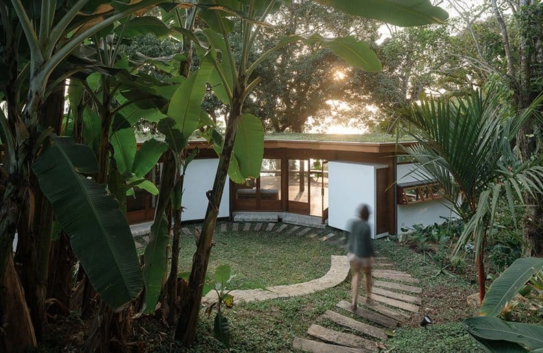 Casa da Figueira by Estúdio Lava