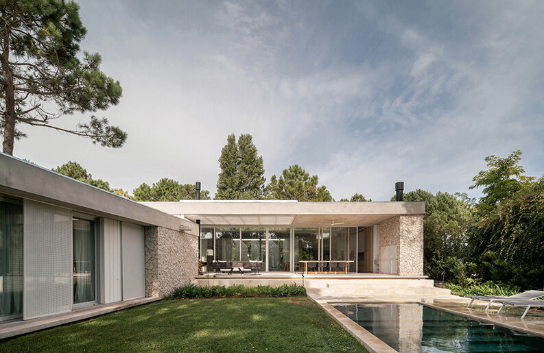 Casa de Mar by Jorgelina Tortorici & Asociados