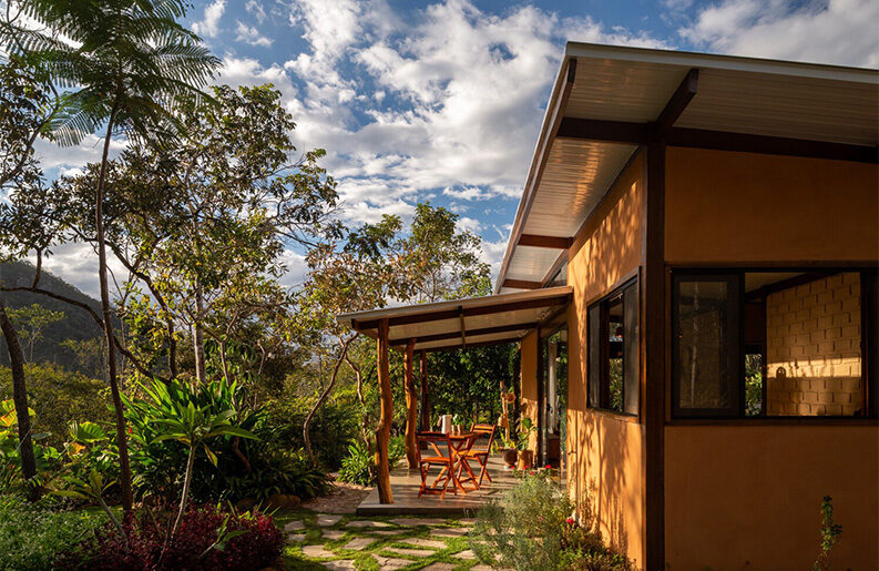 Casa de Mel by Francisco Lang Arquitetura