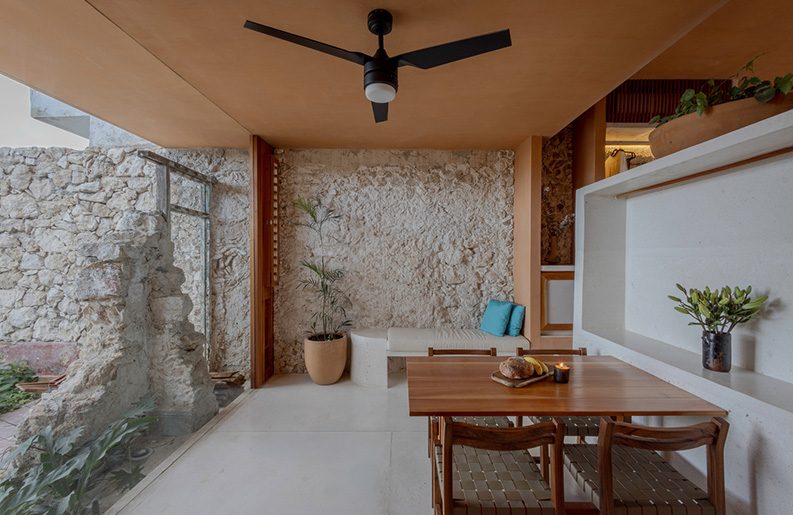 Casa de Puerto by TACO taller de arquitectura contextual