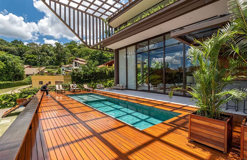 Casa de la Represa. Una propiedad que convive con un clima tropical