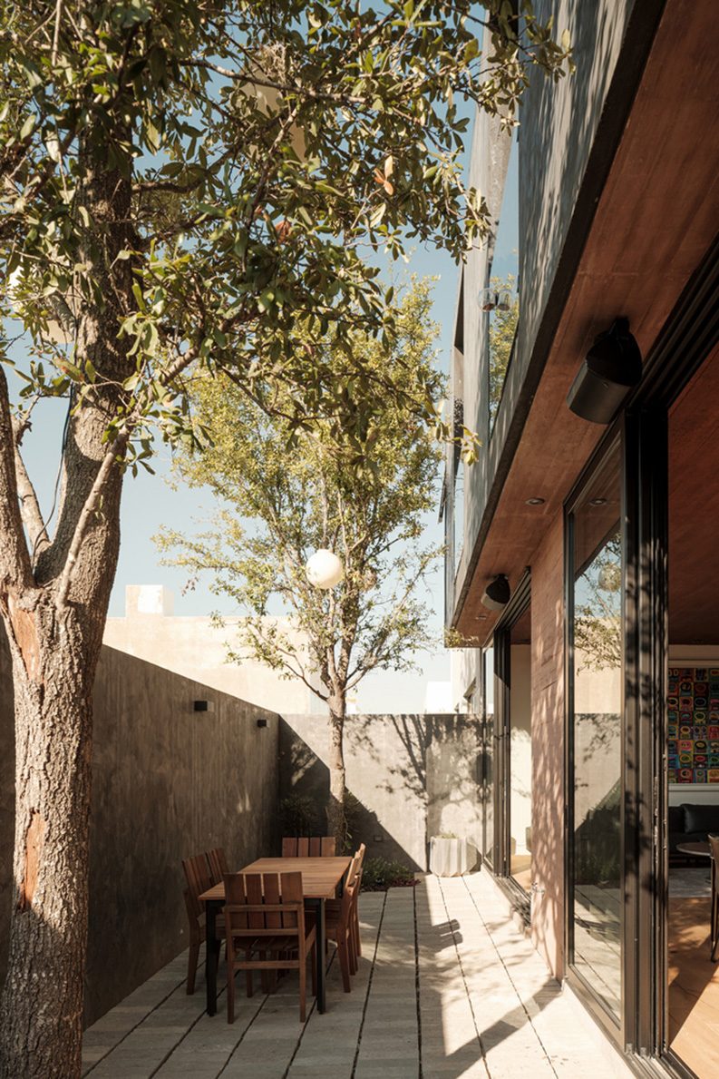 Casa de una Escritora by em-estudio