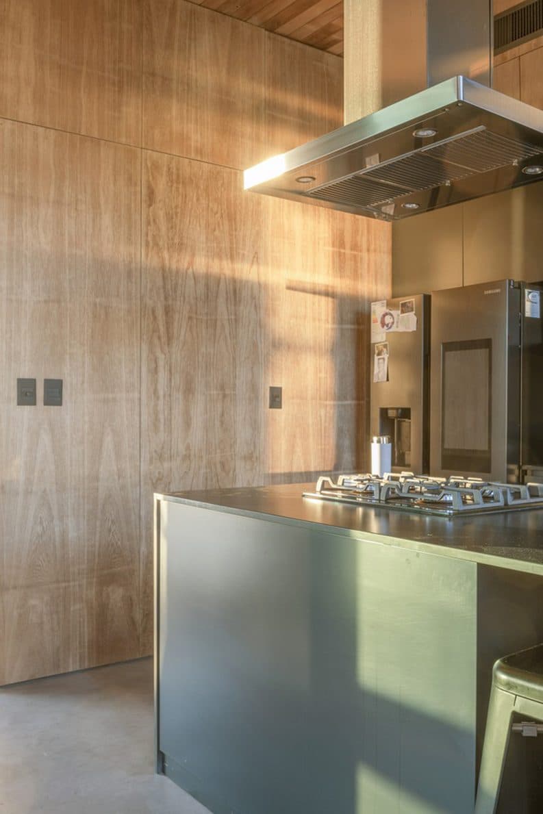 Casa en Escobar by Guayra, Pedro Ignacio Yáñez