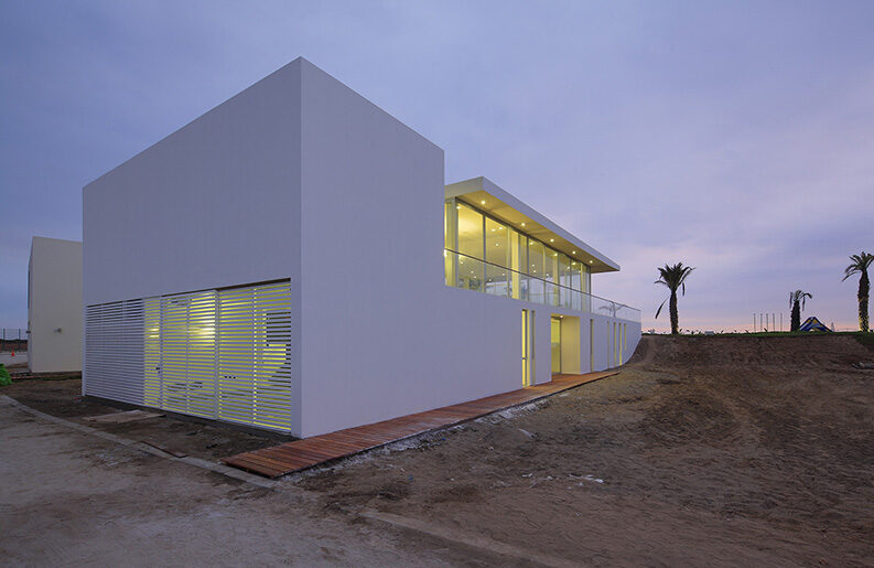 Casa en La Jolla II by Juan Carlos Doblado