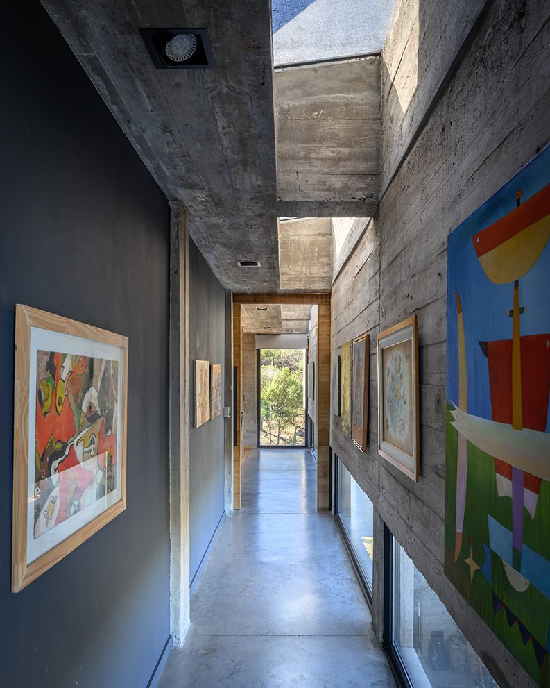 Casa en el Dragón by Cristián Nanzer